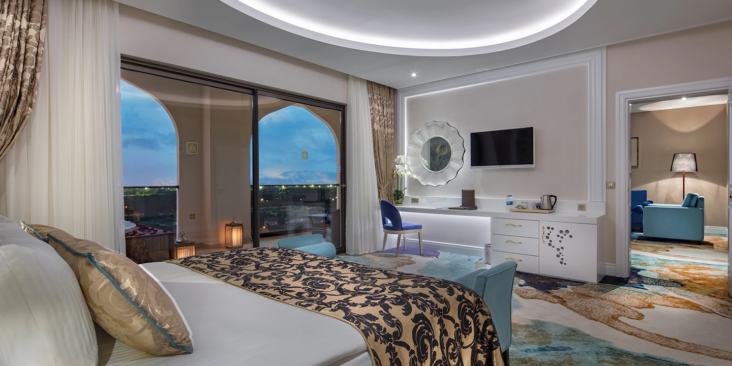 King Suite - Bedroom
