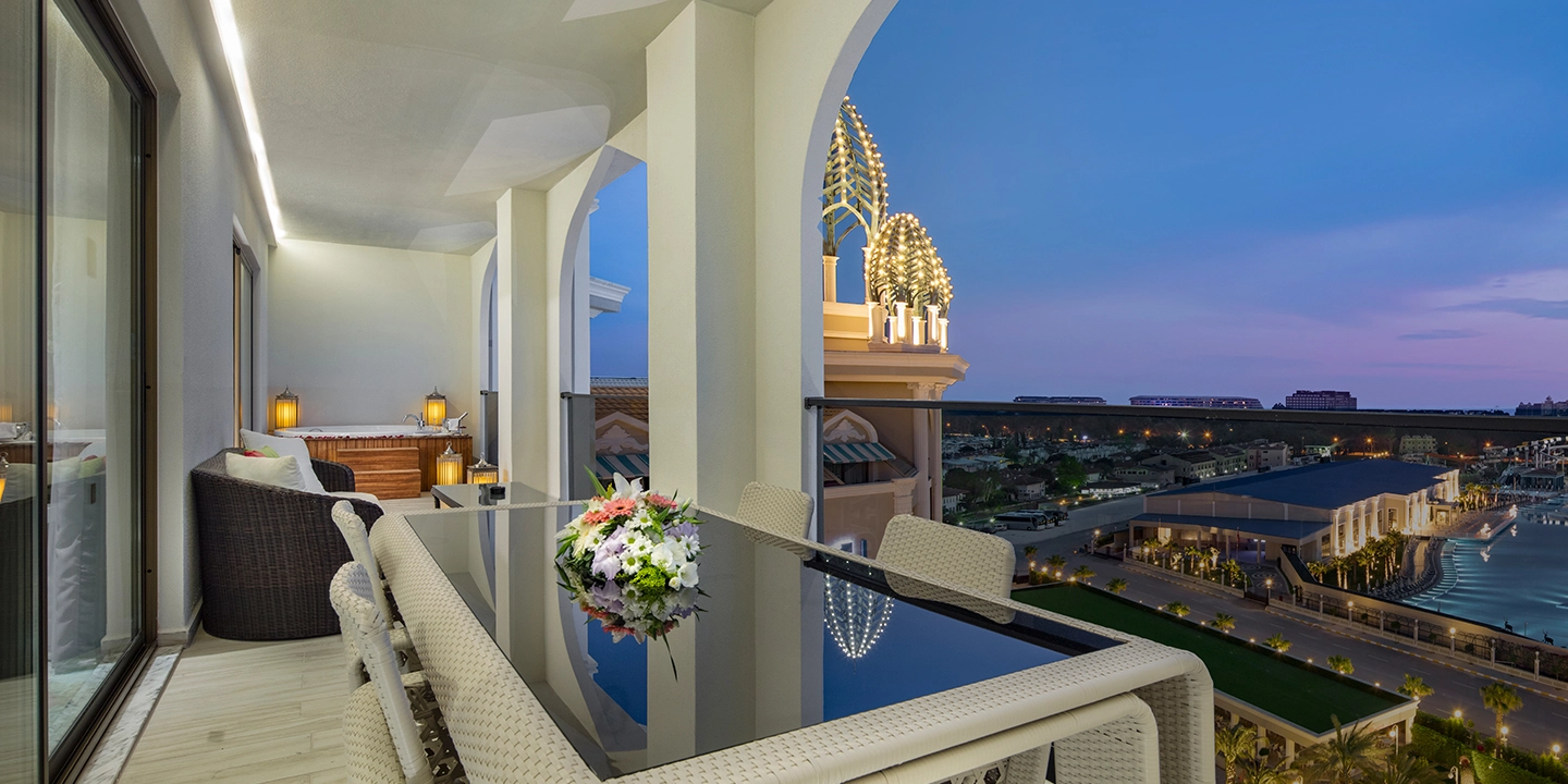 King Suite - Terrace