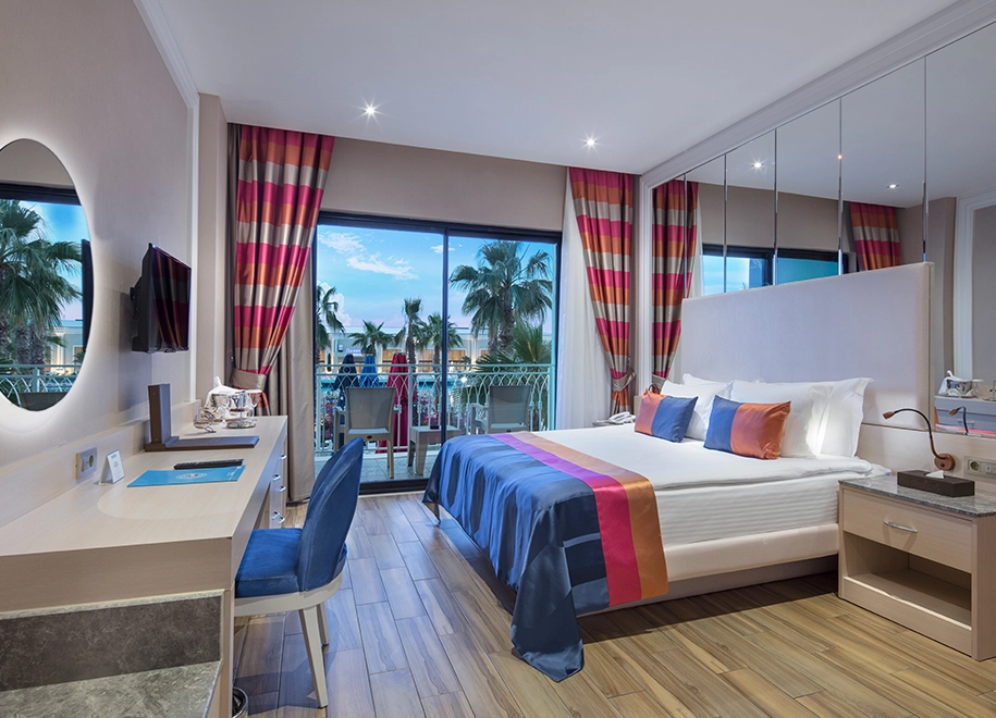 Wonderland Standard Room